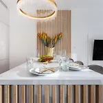 Apartament Invest - Z Prywatnym Jacuzzi I Sauna- Obroncow Pokoju 5
