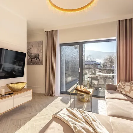 Invest - Z Prywatnym Jacuzzi I Sauną- Obrońców Pokoju 5 *